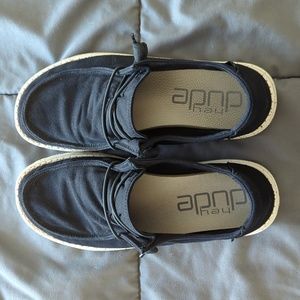 Women's Hey Dude Wendy, black, size 8